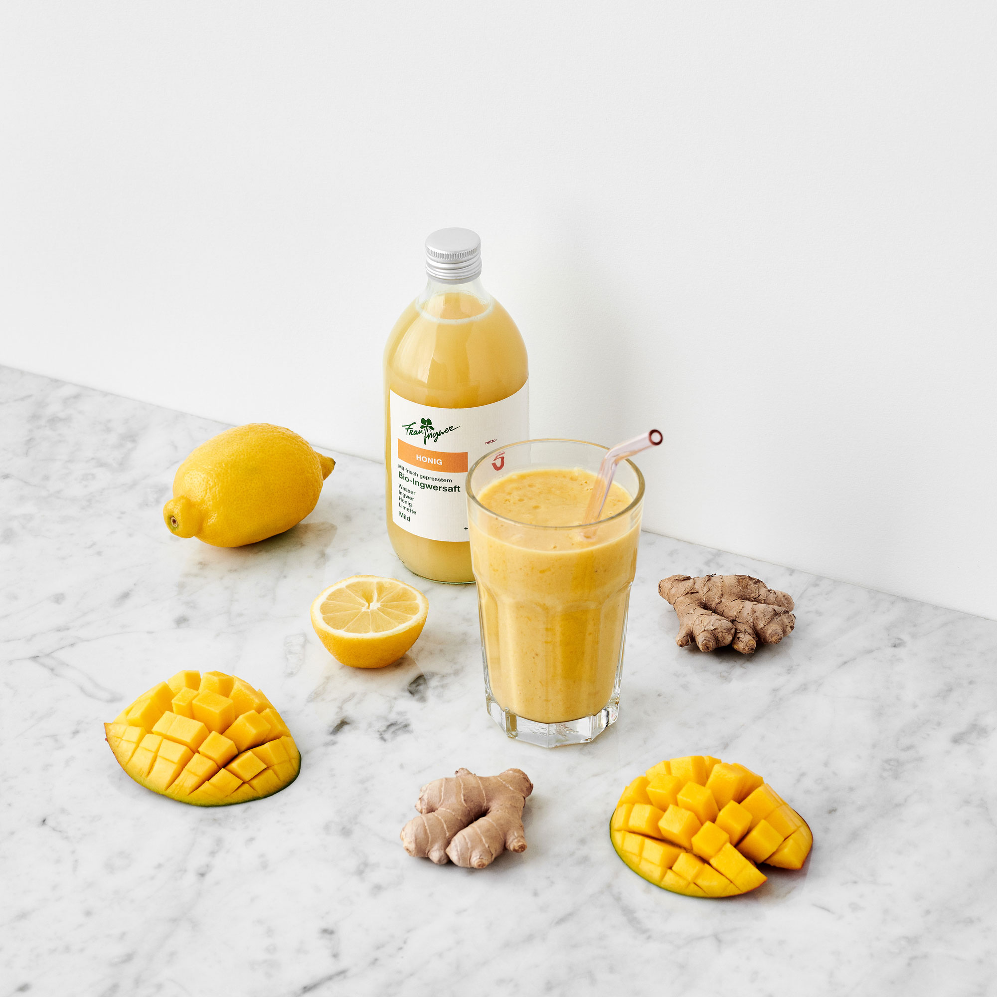 frau-ingwer-mango-ingwer-smoothie